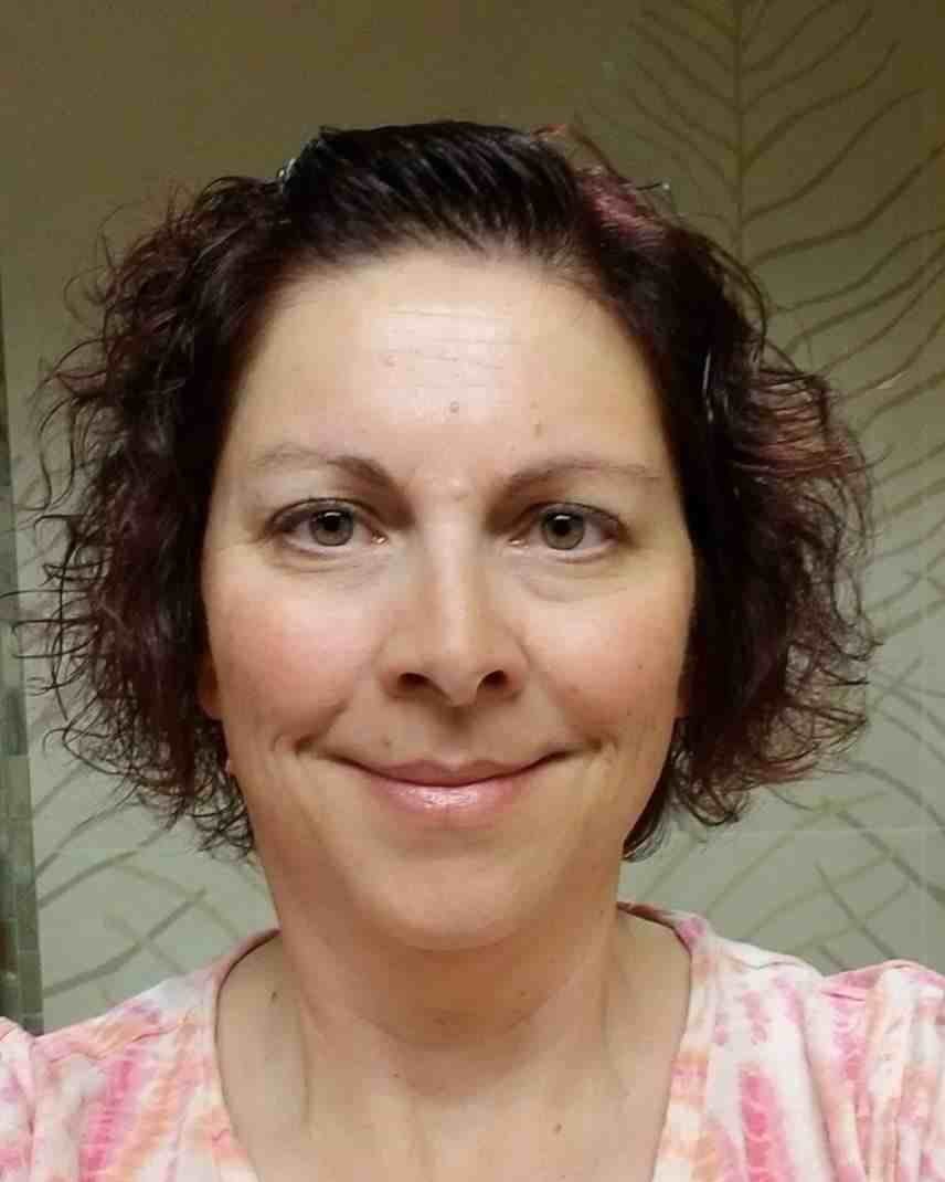 Shannon, owner of Coin & Quill Bookkeeping
